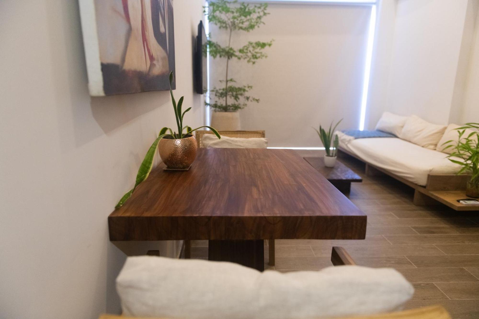 Old City Duplex With Pool! Apartamento *