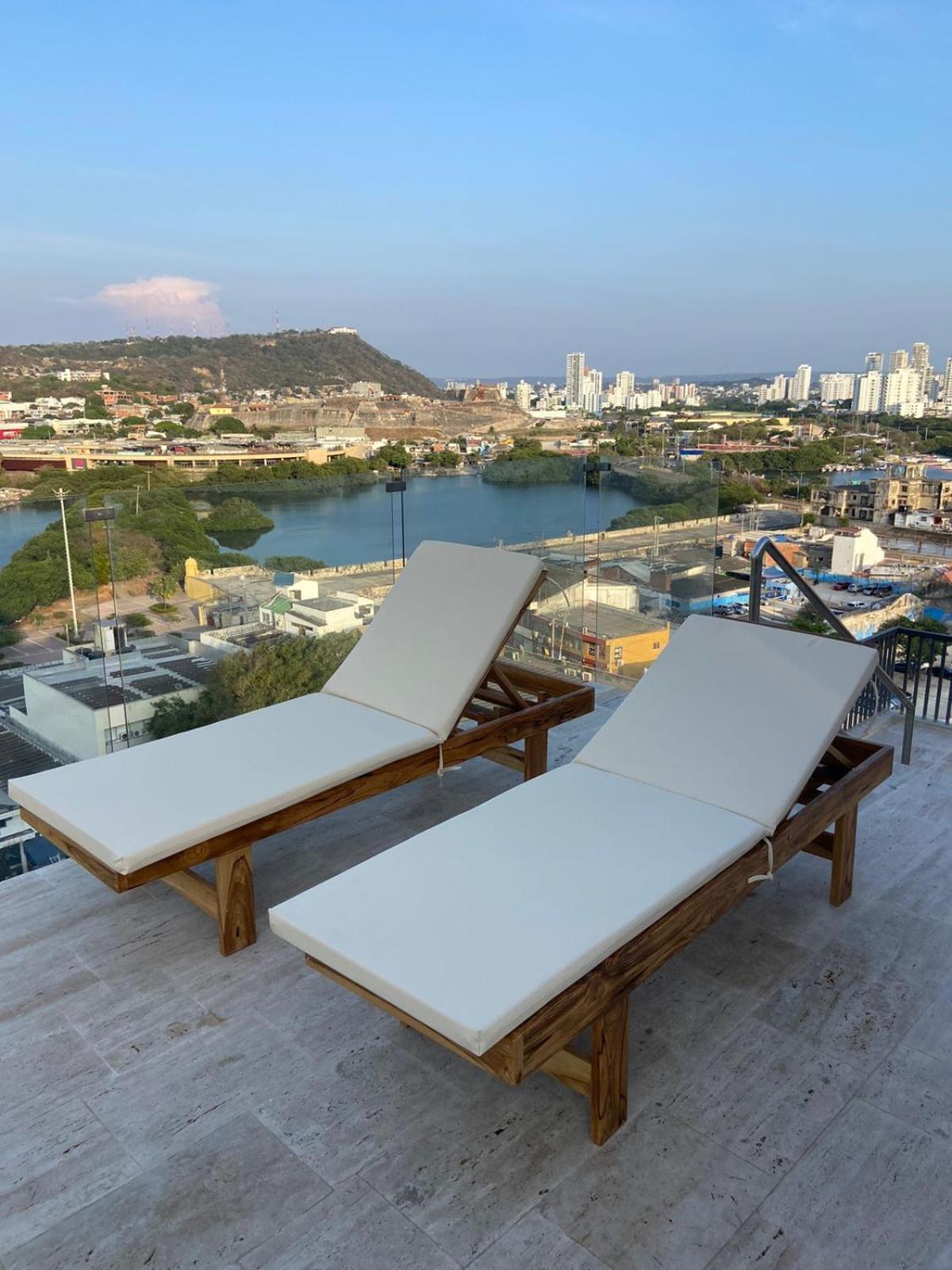 Apartamento Old City Duplex With Pool!